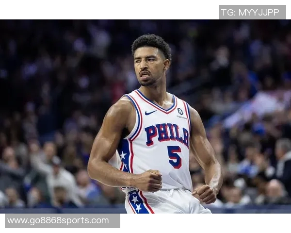 格莱姆斯表现出色15投9中砍下27分下半场狂砍21分助球队争取胜利