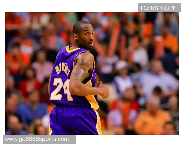 二十年前科比单场81分传奇之夜重温篮球历史的辉煌时刻 二十年前科比单场81分传奇之夜重温篮球历史的辉煌时刻